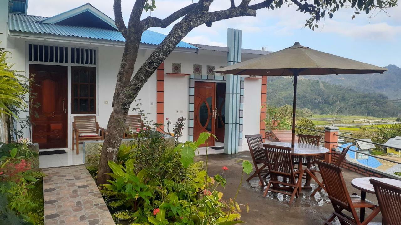 Bintang Bungalow Tour & Travel Kelimutu Exterior photo
